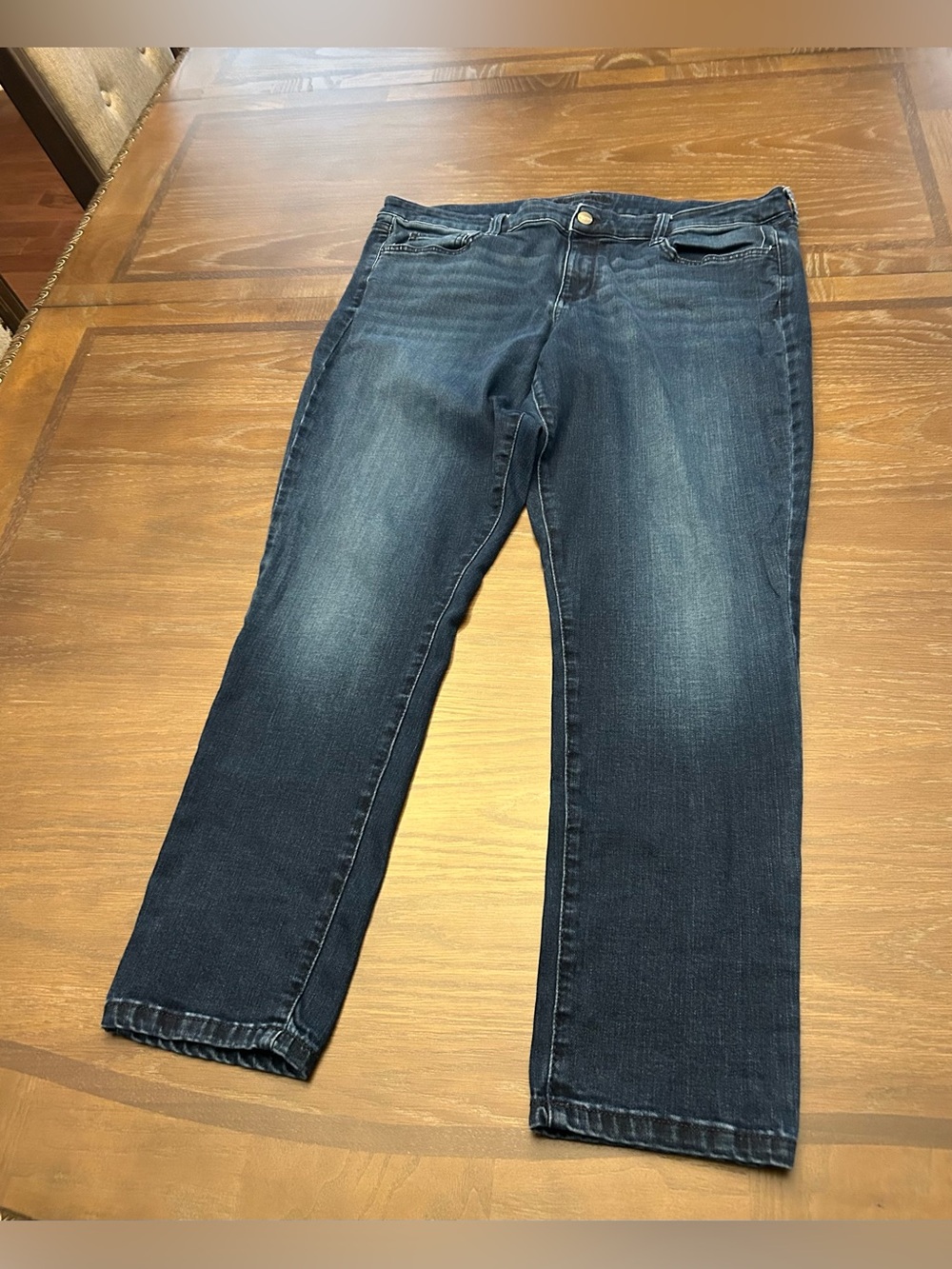 Arizona Jean Company Women's Straight Jeans in Dark Indigo Wash
